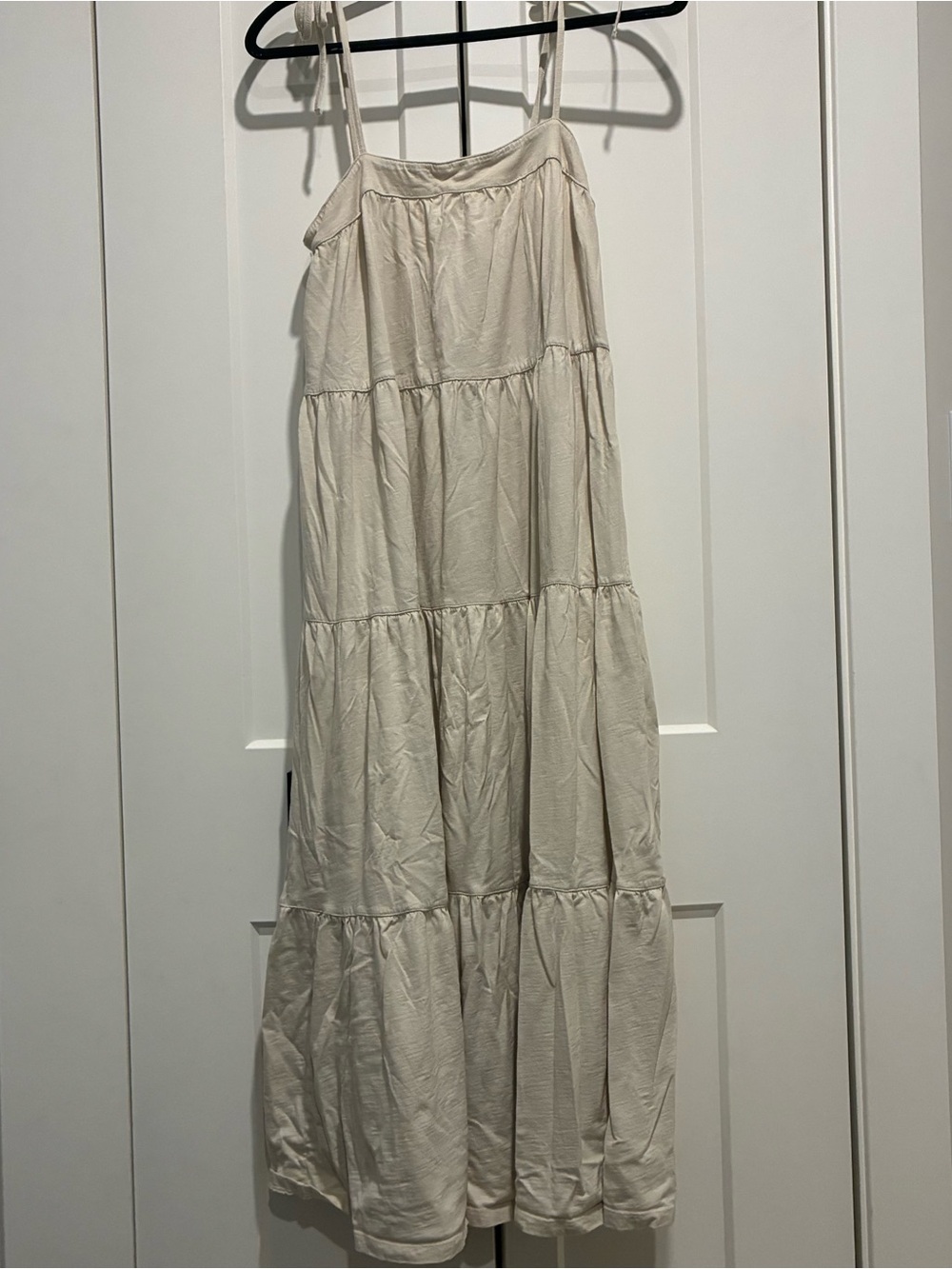 American Eagle Outfitters Cream Tiered Maxi Dress